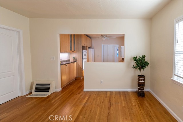 1924 Robinson Street, Redondo Beach, California 90278, 2 Bedrooms Bedrooms, ,2 BathroomsBathrooms,Residential,Sold,Robinson,SB22083068