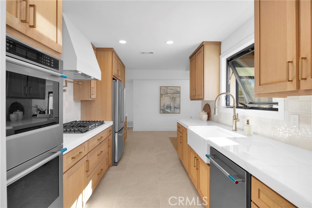 Detail Gallery Image 22 of 47 For 900 Catalina Ave, Seal Beach,  CA 90740 - 3 Beds | 2 Baths