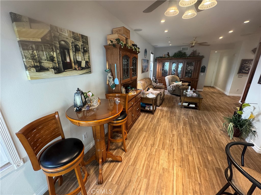 582885a7 5b13 4bf8 B33a 1f27209d54c7