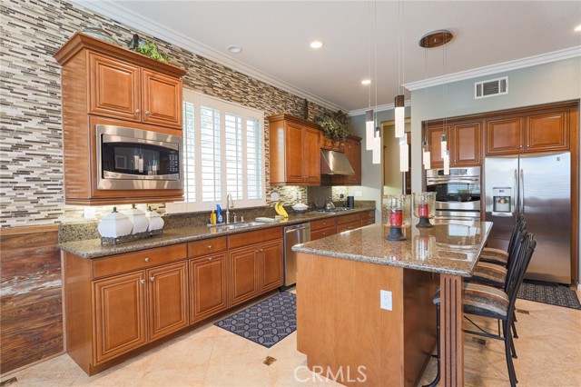 Detail Gallery Image 10 of 30 For 12697 Twin Peak Ct, Riverside,  CA 92503 - 4 Beds | 3 Baths