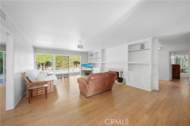 Image 2 of 21 For 16851 Morse Circle