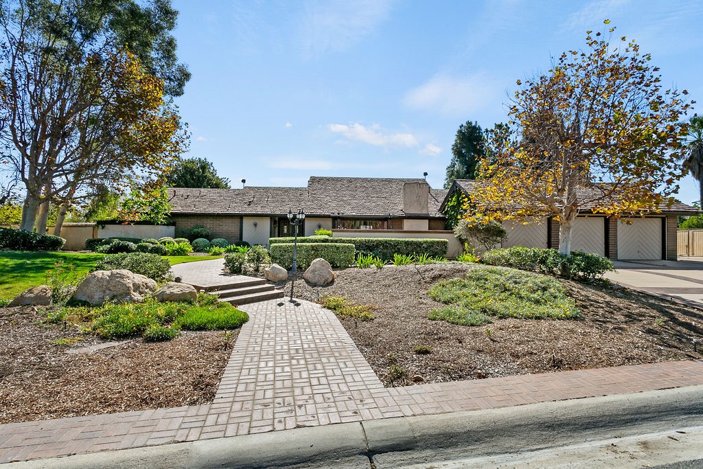 Detail Gallery Image 3 of 43 For 18482 Park Villa Pl, Villa Park,  CA 92861 - 4 Beds | 2/1 Baths