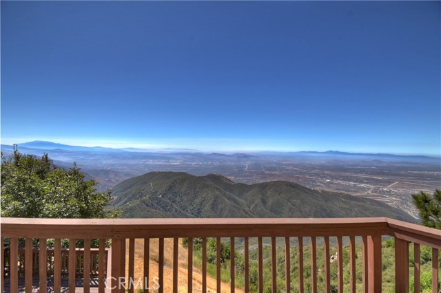 Detail Gallery Image 6 of 44 For 22665 Valley View Dr, Crestline,  CA 92325 - 4 Beds | 3 Baths