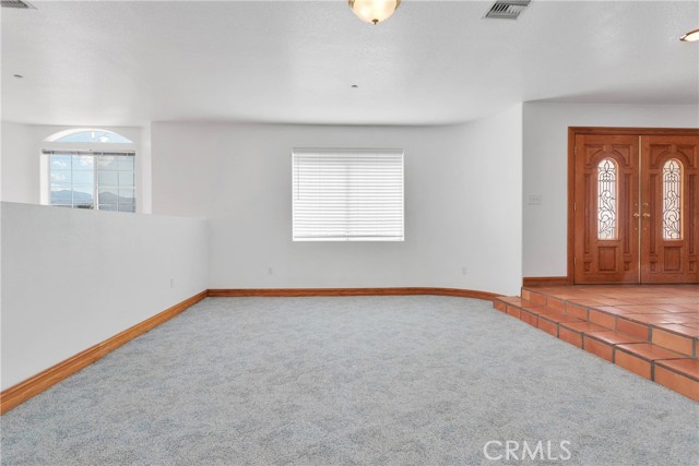 8381 White Road, Phelan CA: https://media.crmls.org/medias/582a21b1-839b-4b9b-aa2c-6f6deaead8e1.jpg