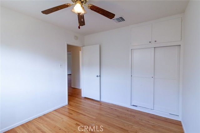 10935 Nassau Avenue, Sunland CA: https://media.crmls.org/medias/582a36b9-a476-4004-aadb-294a66bf91a5.jpg