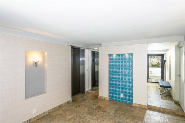 575 Esplanade, Redondo Beach, California 90277, 2 Bedrooms Bedrooms, ,1 BathroomBathrooms,Residential,Sold,Esplanade,SB17215162