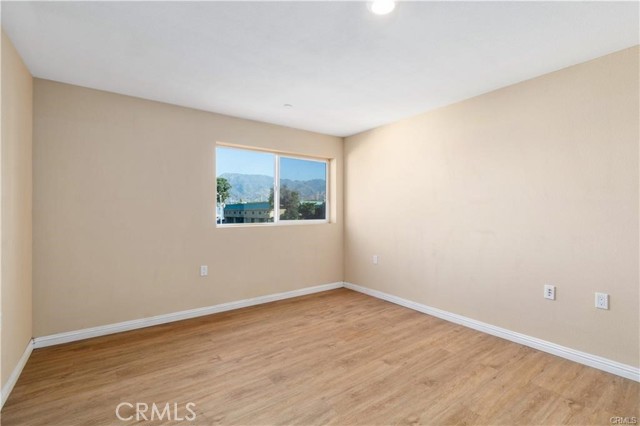 Detail Gallery Image 12 of 25 For 13710 Foothill Bld, Sylmar,  CA 91342 - 2 Beds | 2 Baths