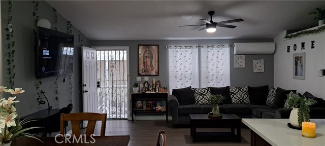 Detail Gallery Image 2 of 35 For 16600 Orange Ave #23,  Paramount,  CA 90723 - 3 Beds | 2 Baths