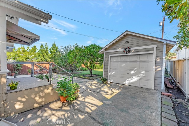 Detail Gallery Image 5 of 33 For 732 Molino, Long Beach,  CA 90804 - 3 Beds | 2 Baths