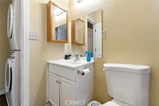 8876 Cypress Avenue, Riverside CA: https://media.crmls.org/medias/582db9d4-1bfb-436b-a008-8bdbfffc2e39.jpg