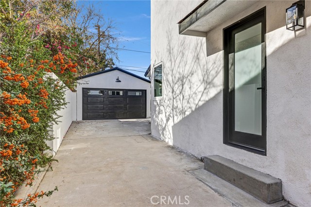 Detail Gallery Image 41 of 47 For 4939 Sancola Ave, North Hollywood,  CA 91601 - 4 Beds | 4 Baths