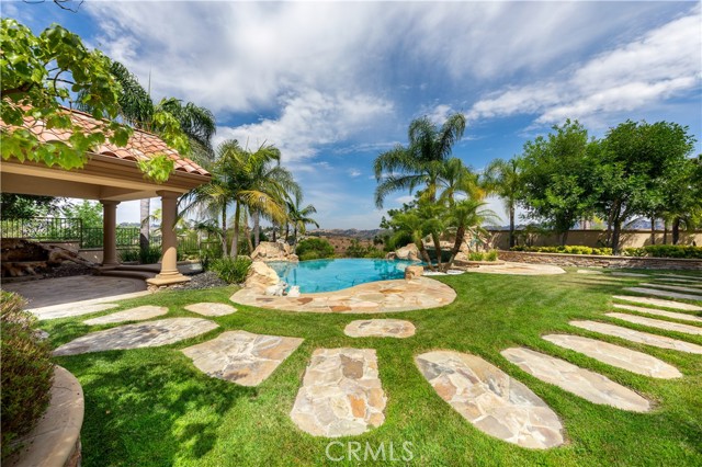 22883 Canyon View Road, Diamond Bar CA: https://media.crmls.org/medias/582dc74b-32c5-4a75-b164-636be8615777.jpg