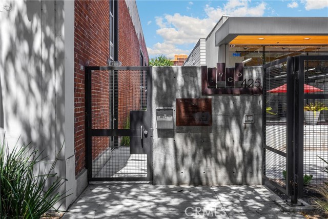 Image 35 of 47 For 425 4th Street E