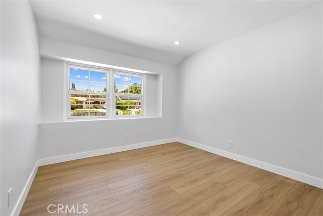 Detail Gallery Image 22 of 38 For 22306 Marlin Pl, Canoga Park,  CA 91303 - 4 Beds | 3 Baths
