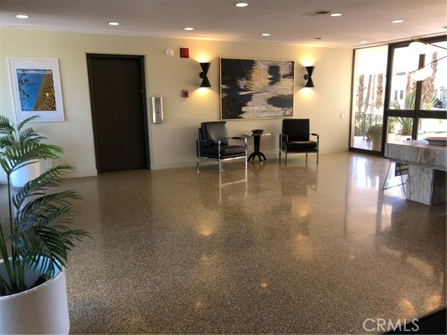 277 E Alejo Rd #204, Palm Springs, CA 92262
