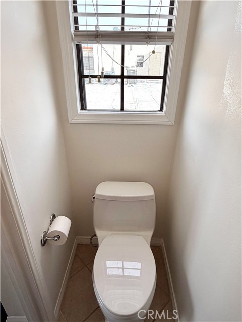 Detail Gallery Image 28 of 29 For 227 S Madison, Pasadena,  CA 91101 - 2 Beds | 2/1 Baths