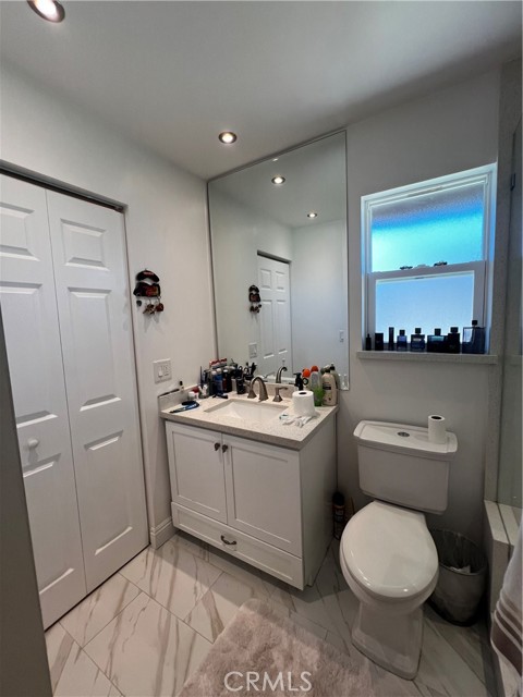 41060 158th E Street, Lake Los Angeles CA: https://media.crmls.org/medias/582fc9f5-4f2f-435c-87ad-3dcb9cd5e722.jpg