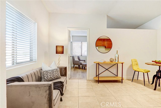 Front Image Thumbnail for CRIV26180079