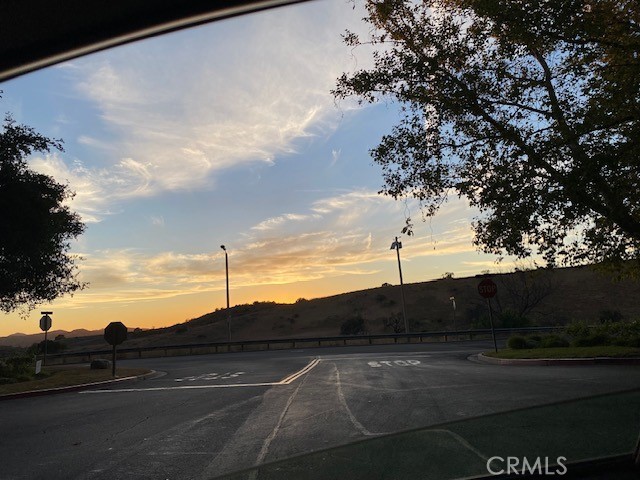 https://media.crmls.org/medias/5831345b-1ec2-4957-9da3-4a3d44658ac9.jpg?preset=X-Large