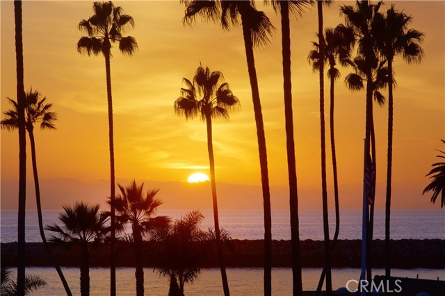 Detail Gallery Image 33 of 33 For 3024 Breakers Dr, Corona Del Mar,  CA 92625 - 7 Beds | 5/1 Baths