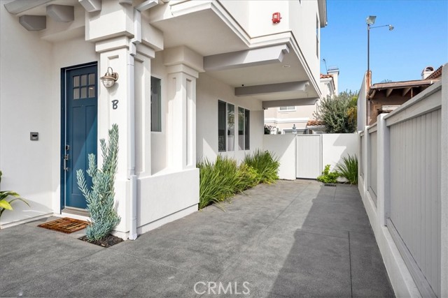 2119 Marshallfield Lane, Redondo Beach, California 90278, 4 Bedrooms Bedrooms, ,3 BathroomsBathrooms,Residential,Sold,Marshallfield Lane,SB21258110