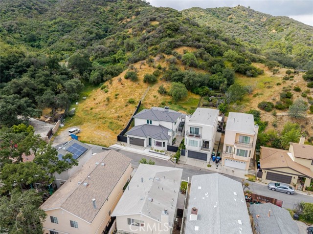 7416 Valaho Lane, Tujunga CA: https://media.crmls.org/medias/58318a46-8bd9-44da-8529-6dac8e45ffb6.jpg
