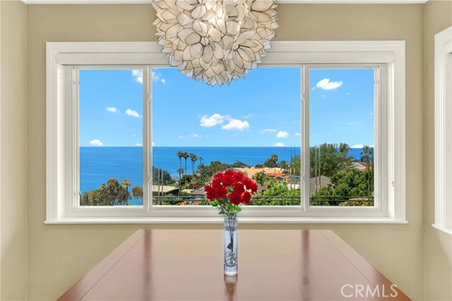 21692 Ocean Vista Drive, Laguna Beach CA: https://media.crmls.org/medias/5831f888-1781-425b-8530-08719747c98e.jpg