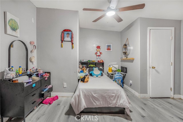 Detail Gallery Image 17 of 42 For 18325 El Molino, Bloomington,  CA 92316 - 3 Beds | 1 Baths