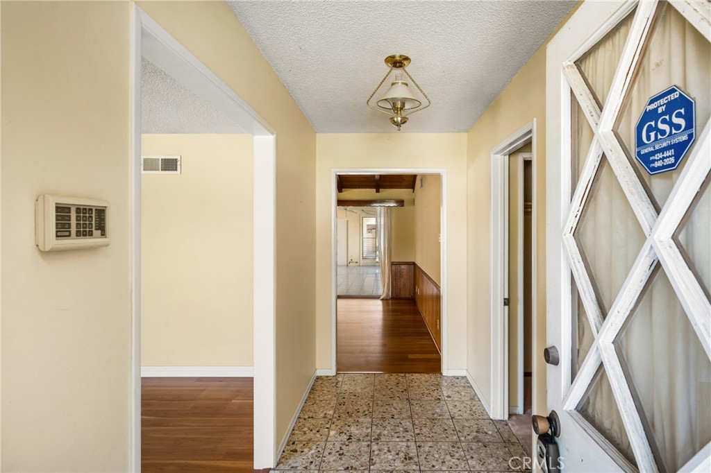 MLS #PW25255079 image #4