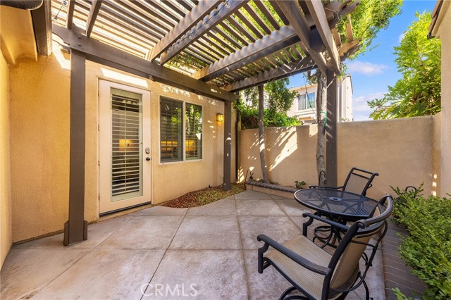 78 Keepsake, Irvine CA: https://media.crmls.org/medias/5833e098-807e-4501-90d1-a8bdfcb6de0a.jpg