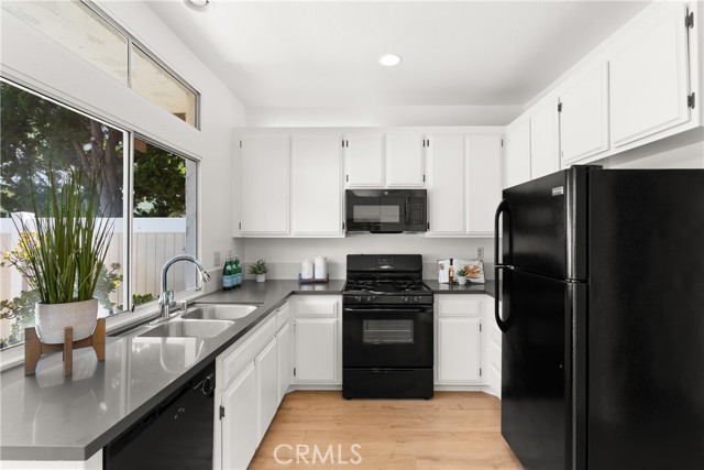 Detail Gallery Image 13 of 29 For 23622 Wakefield Ct #69,  Laguna Niguel,  CA 92677 - 2 Beds | 2/1 Baths
