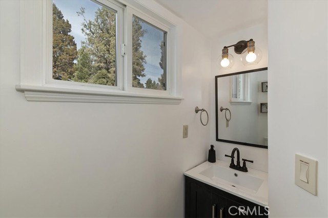 Detail Gallery Image 23 of 73 For 1051 Mound, Big Bear City,  CA 92314 - 4 Beds | 5 Baths