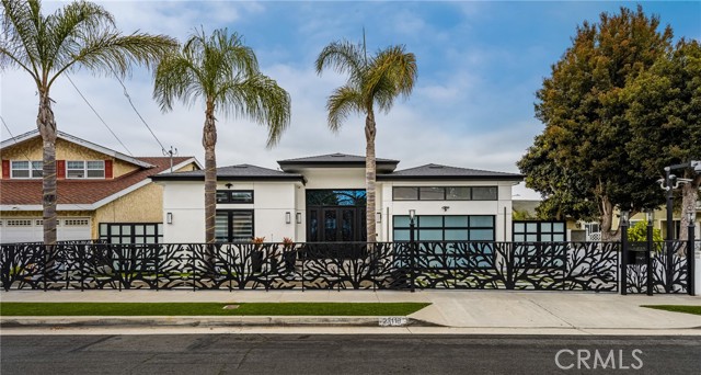 23118 Pennsylvania Avenue, Torrance CA: https://media.crmls.org/medias/5834e3e8-c195-4268-ae42-e66637ce96e5.jpg