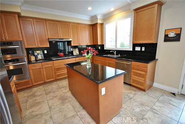 Kitchen Island and Plenty of Cabinet Space