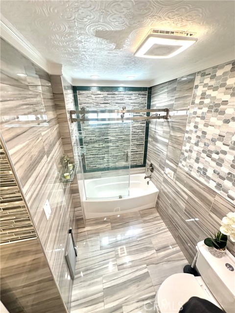 3689 S Victoria Avenue, Los Angeles CA: https://media.crmls.org/medias/58355df1-37cf-4181-a661-63efebdfcd9d.jpg