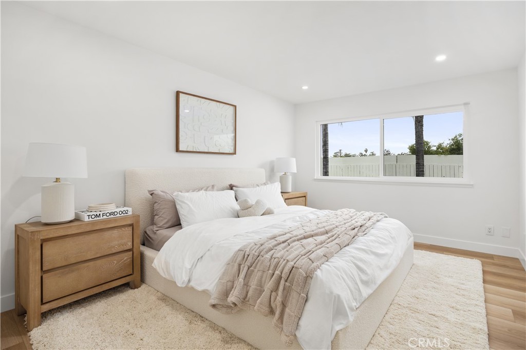 MLS #OC25274236 image #21