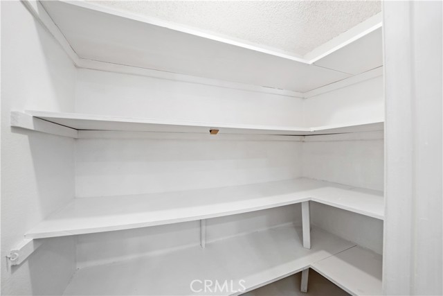 Detail Gallery Image 14 of 28 For 20110 Cohasset St #22,  Winnetka,  CA 91306 - 3 Beds | 2/1 Baths
