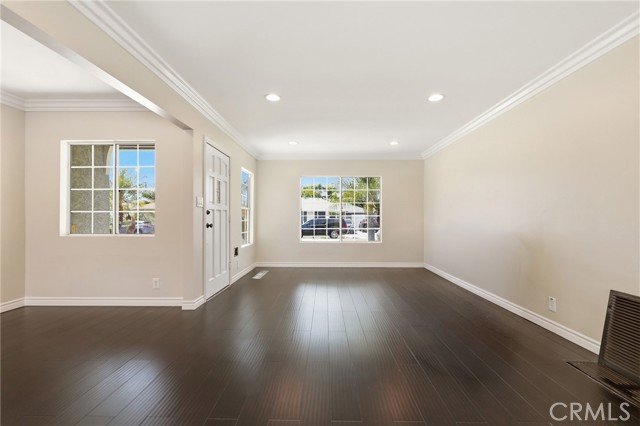 Detail Gallery Image 11 of 41 For 12208 Dunrobin Ave, Downey,  CA 90242 - 3 Beds | 2 Baths