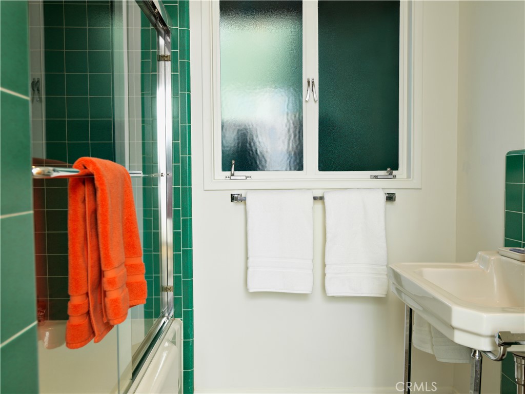https://media.crmls.org/medias/58380b7d-302a-49dd-bcfb-a546b7e986bb.jpg?preset=X-Large
