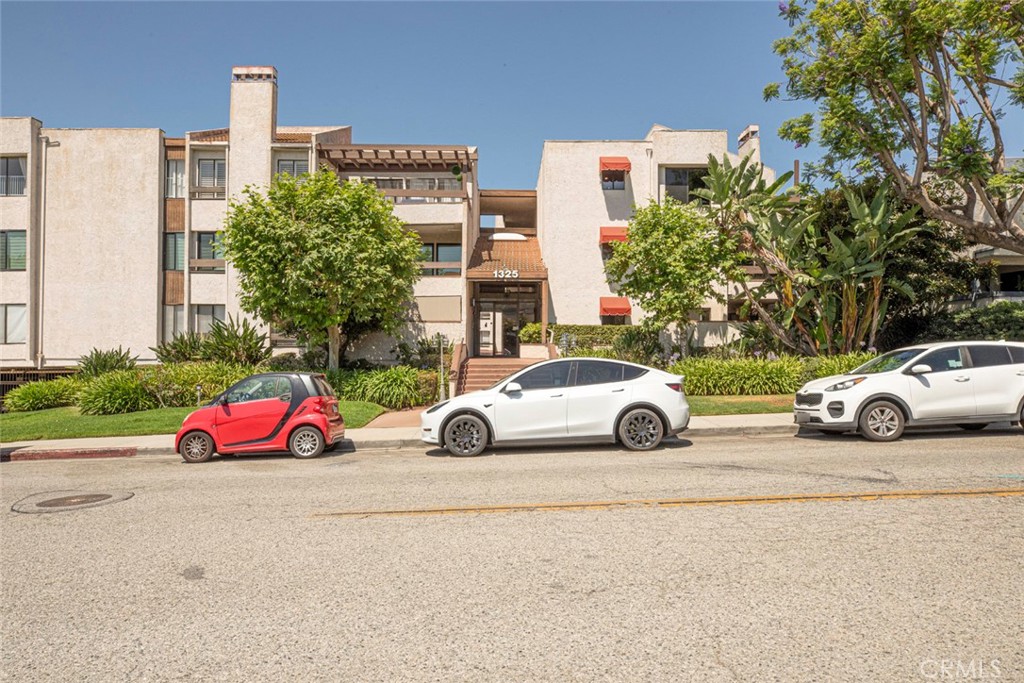 1325 Valley View Road #301