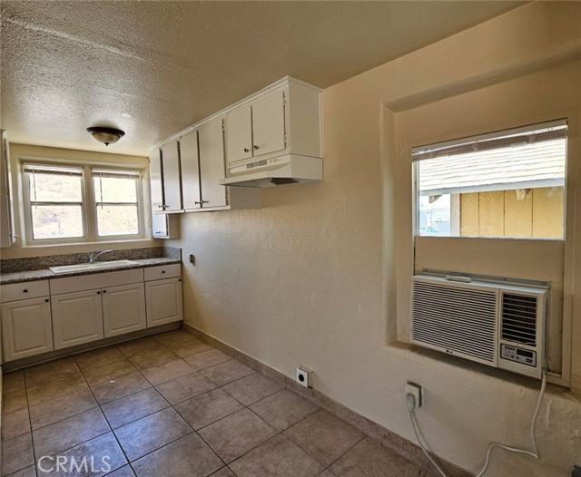 Detail Gallery Image 8 of 8 For 301 N 1st Ave #1,  Barstow,  CA 92311 - 1 Beds | 1 Baths