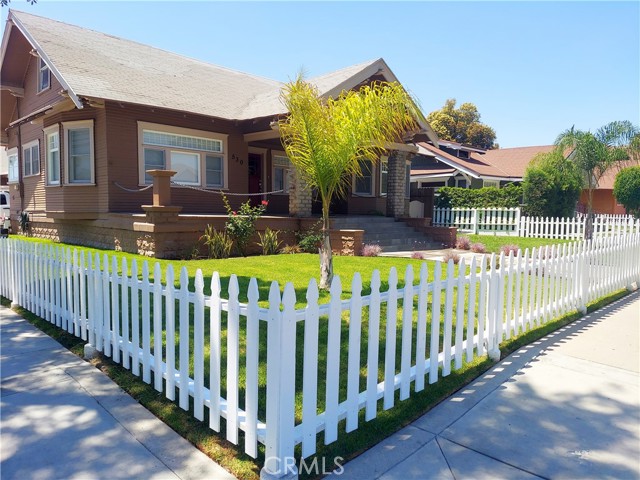Detail Gallery Image 3 of 20 For 530 S Broadway, Santa Ana,  CA 92701 - – Beds | – Baths