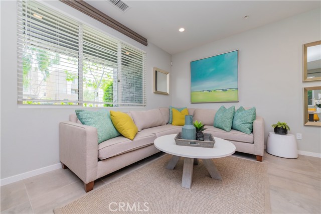 727 Beacon, Irvine CA: https://media.crmls.org/medias/5838a839-9634-481c-91ff-0fe27a383ca8.jpg