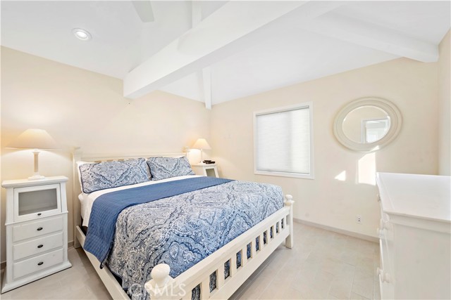 Detail Gallery Image 13 of 31 For 1051 Gaviota Dr, Laguna Beach,  CA 92651 - 2 Beds | 2 Baths