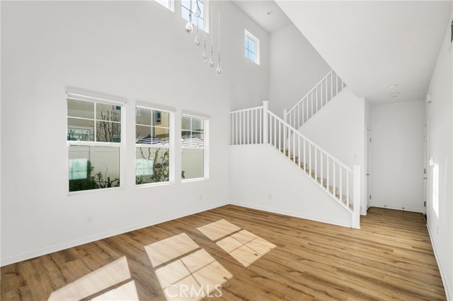 Detail Gallery Image 9 of 45 For 947 Aurora Ln, Costa Mesa,  CA 92626 - 3 Beds | 2/1 Baths