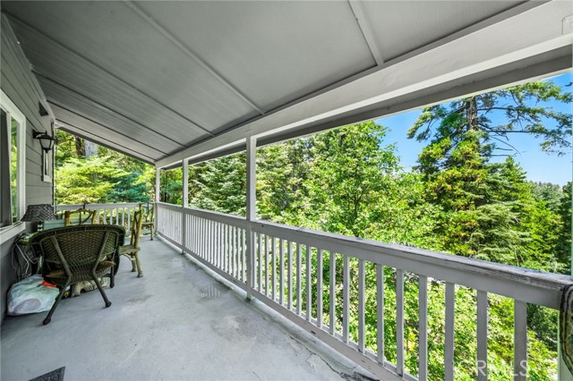 Detail Gallery Image 10 of 19 For 576 Rose Ln, Twin Peaks,  CA 92391 - 3 Beds | 3 Baths