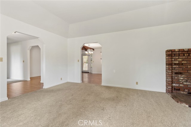 1585 Gate Lane, Paradise CA: https://media.crmls.org/medias/583b5a80-5be4-4a83-a391-ea143d2c0a92.jpg