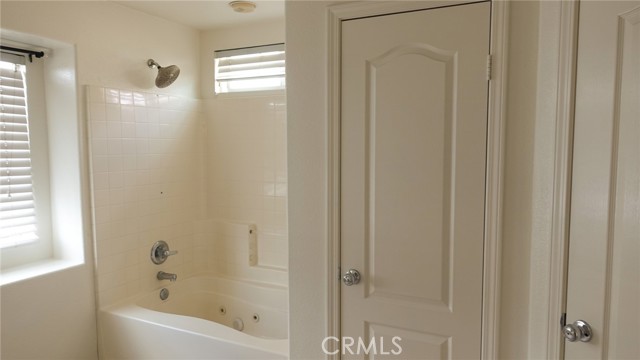 Image 24 of 38 For 1415 Sunflower Way