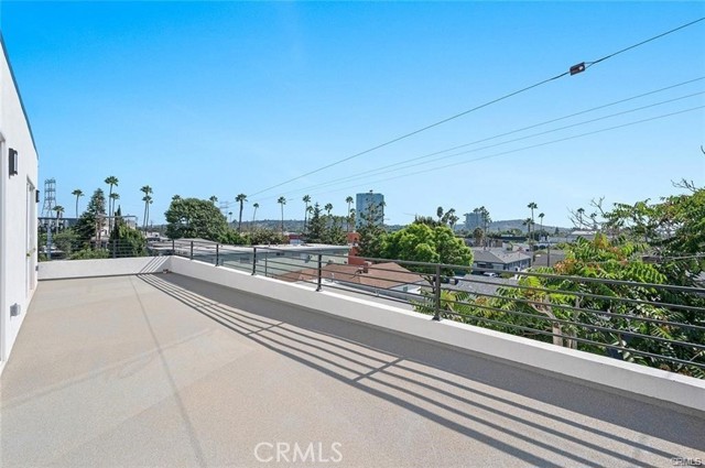 5836 Ernest Avenue, Los Angeles CA: https://media.crmls.org/medias/583b6347-fcbd-43f8-9184-87f14b543287.jpg