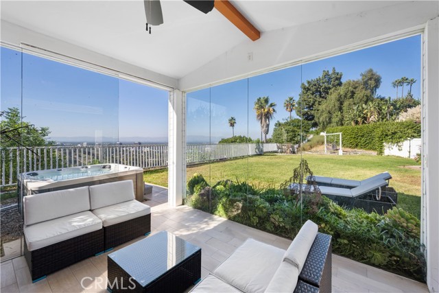 Detail Gallery Image 37 of 41 For 4033 Cody Rd, Sherman Oaks,  CA 91403 - 3 Beds | 2 Baths